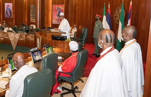 Oba_Ewuara_II_and_Buhari